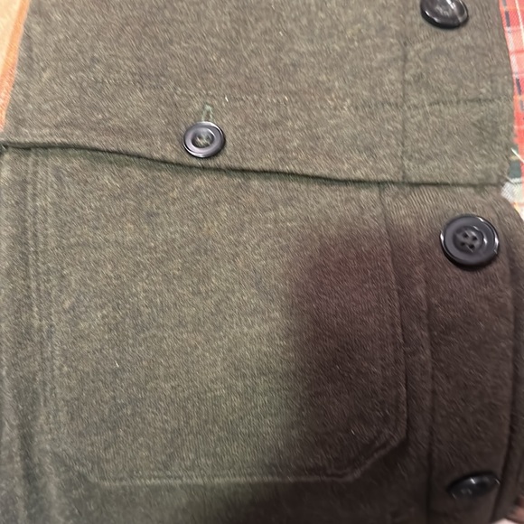 SOLD
Ralph Lauren Quilted Vest Leather Trims & Back Pockets - Picture 7 of 9